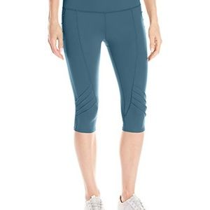 Oiselle Aero Capri in Deep Sea, Sz4